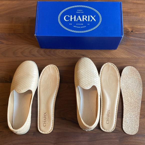 Charix Classic Woven Tan Slip On - Picture 8 of 11